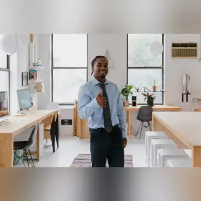 罗蔓君